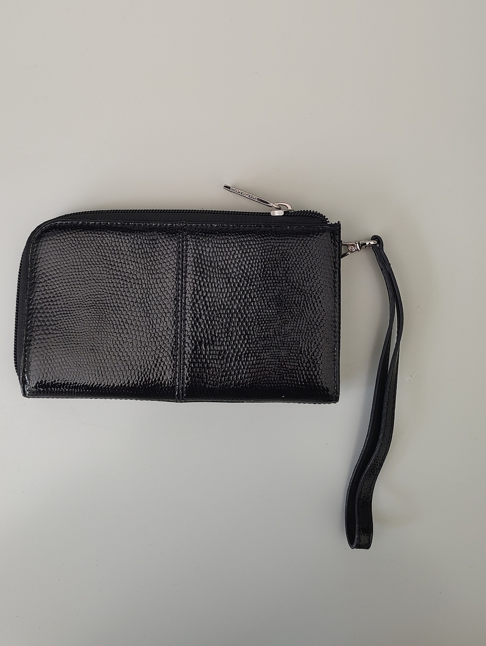Saks Fifth Avenue Genuine Leather Wristlet Purse Black Pebble Texture
